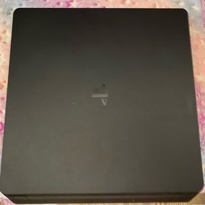 PS4 slim